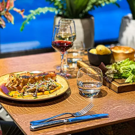 L'arcalod & Bistrot Jeanne - D'annecy - Restaurant Hotel