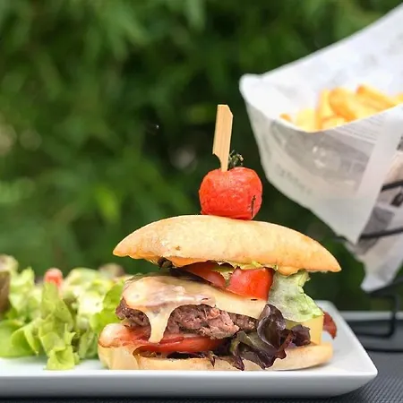 L'arcalod & Bistrot Jeanne - D'annecy - Restaurant فندق دوسارد